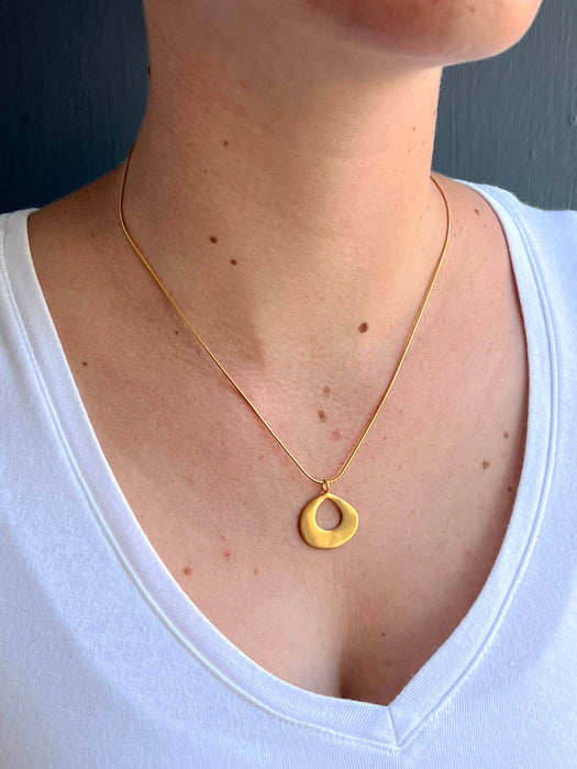 Thick Open Drop Necklace: Gold