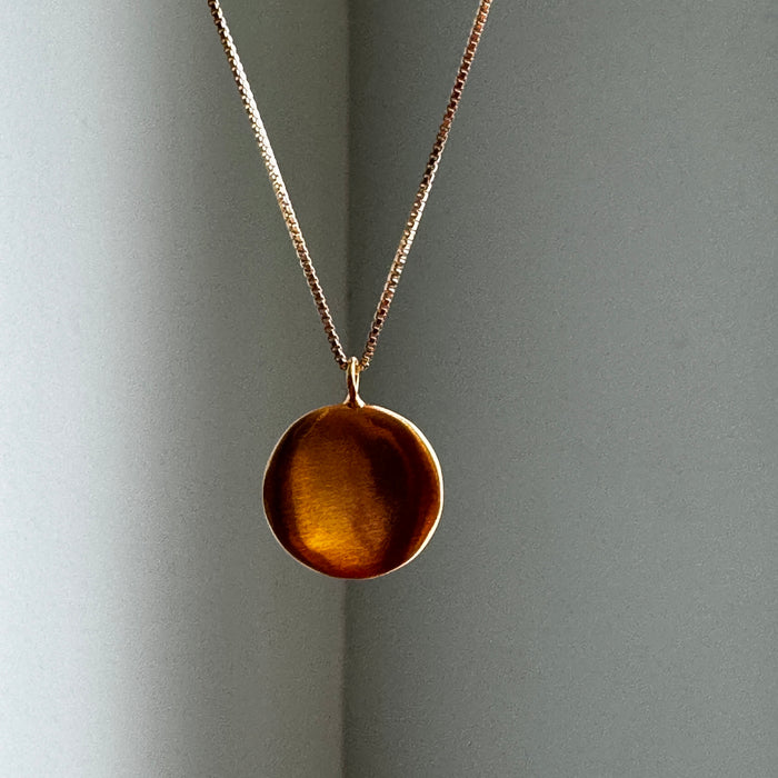 large disc necklace: Vermeil