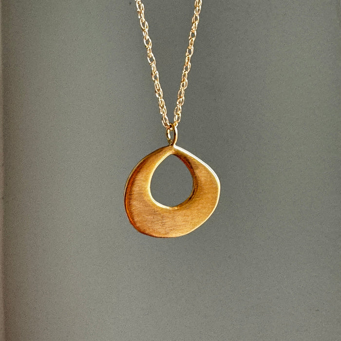 Thick Open Drop Necklace: Gold