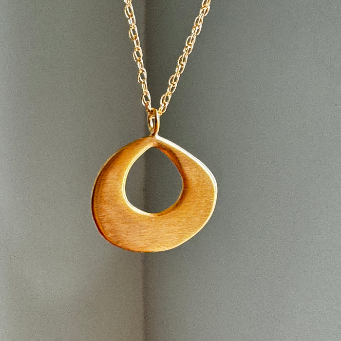 Thick Open Drop Necklace: Gold