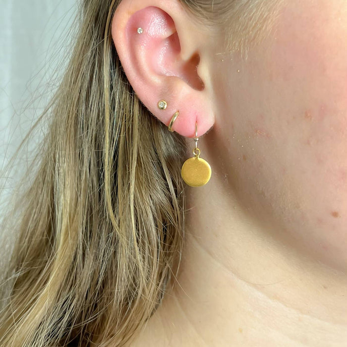 little disc earrings